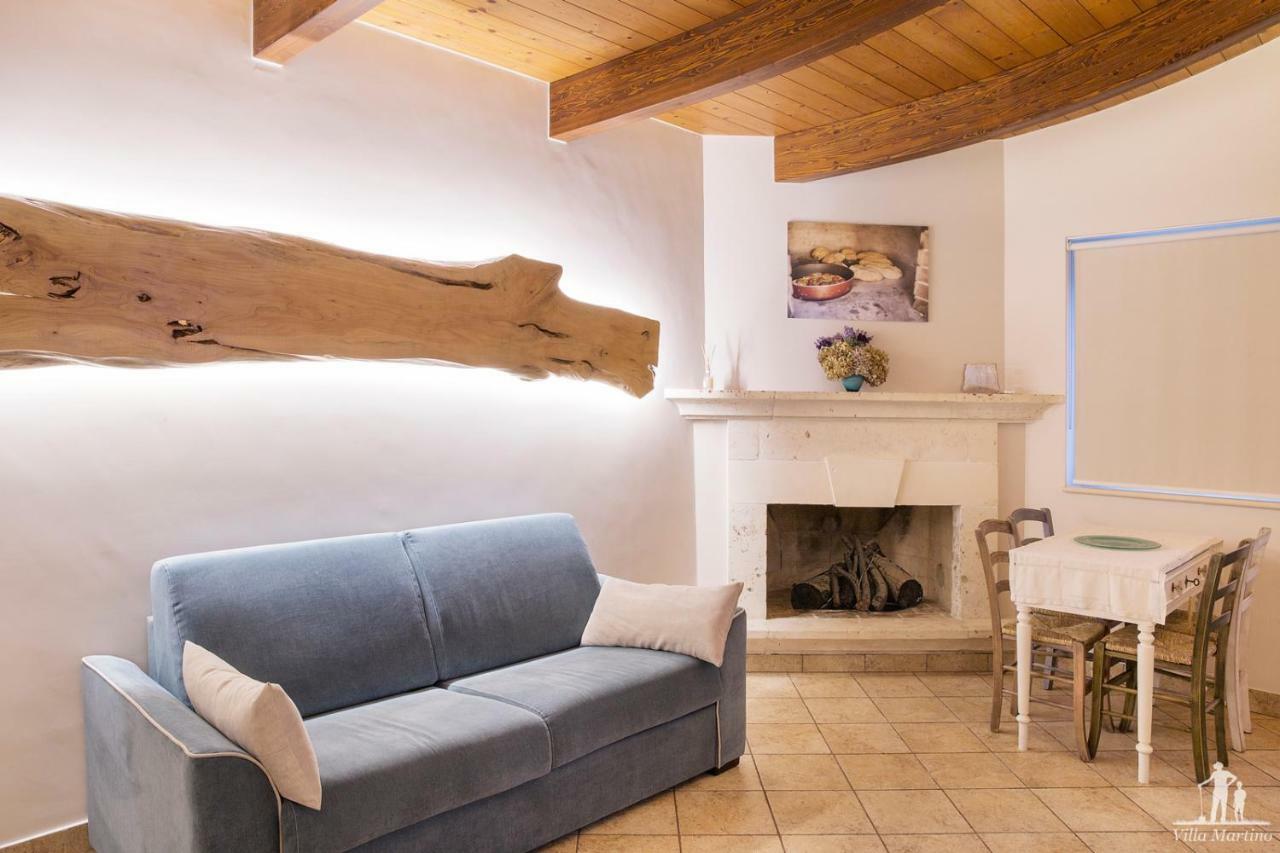 Villa Martino มาร์ตินาฟรังกา ภายนอก รูปภาพ